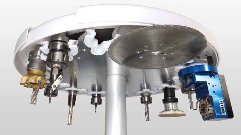 CENTATEQ-P-210-14-fold-tool-changer